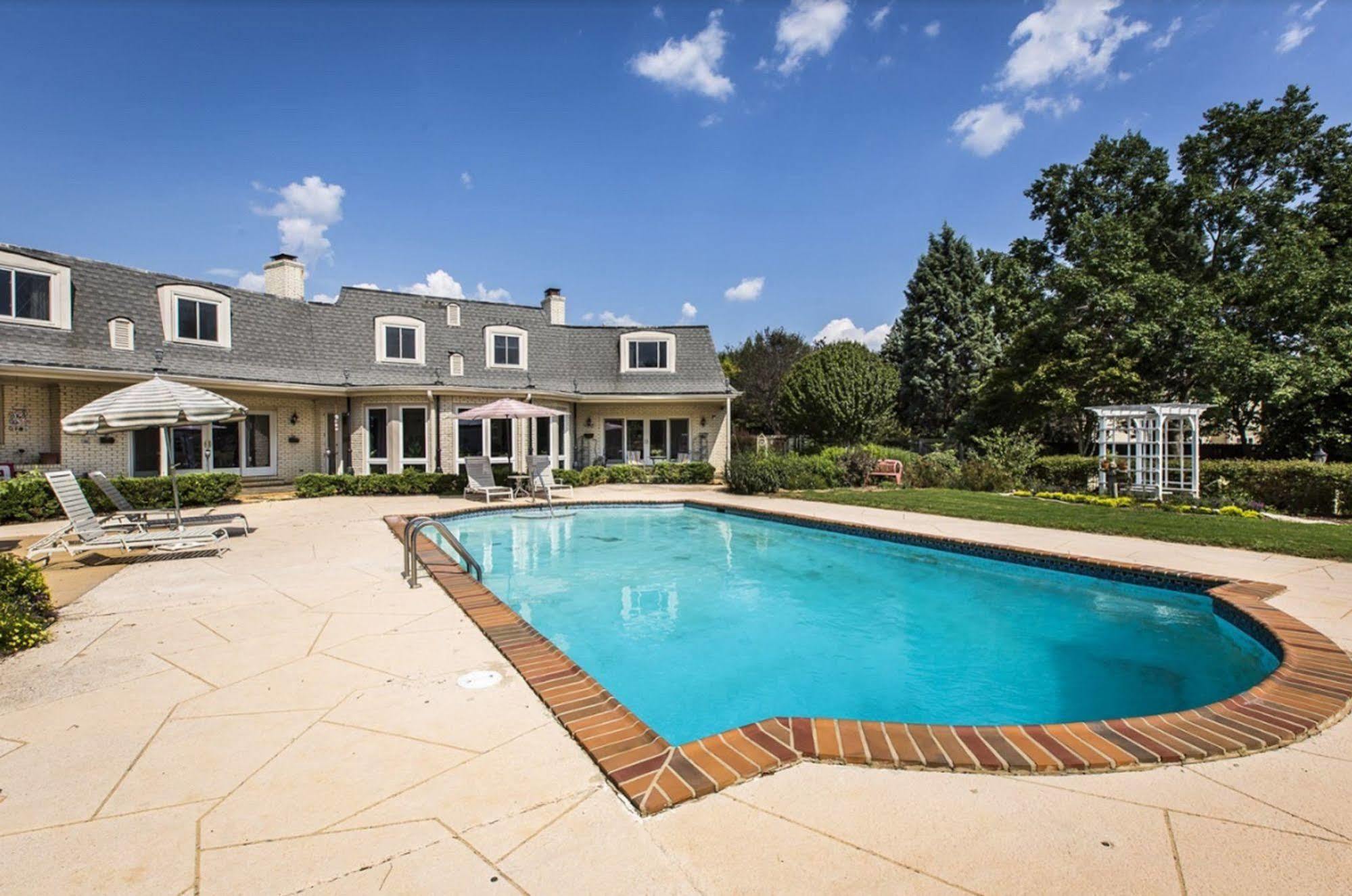 Matthews Manor Bed & Breakfast Exterior foto